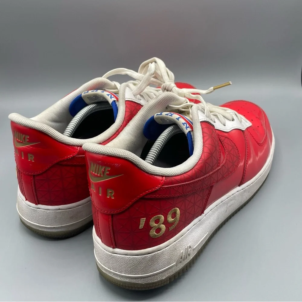 Nike stylish red